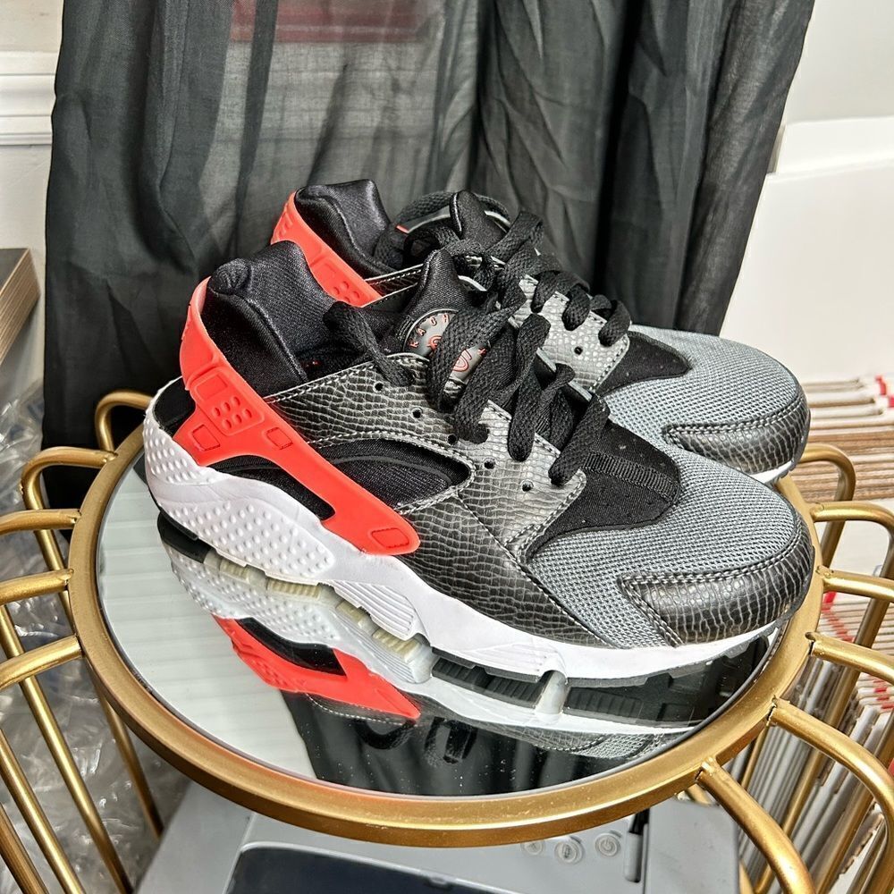 Nike Huarache Sneakers